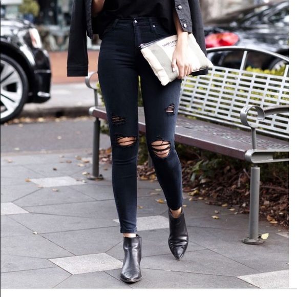 ISO Size Medium - Picture 3 of 8